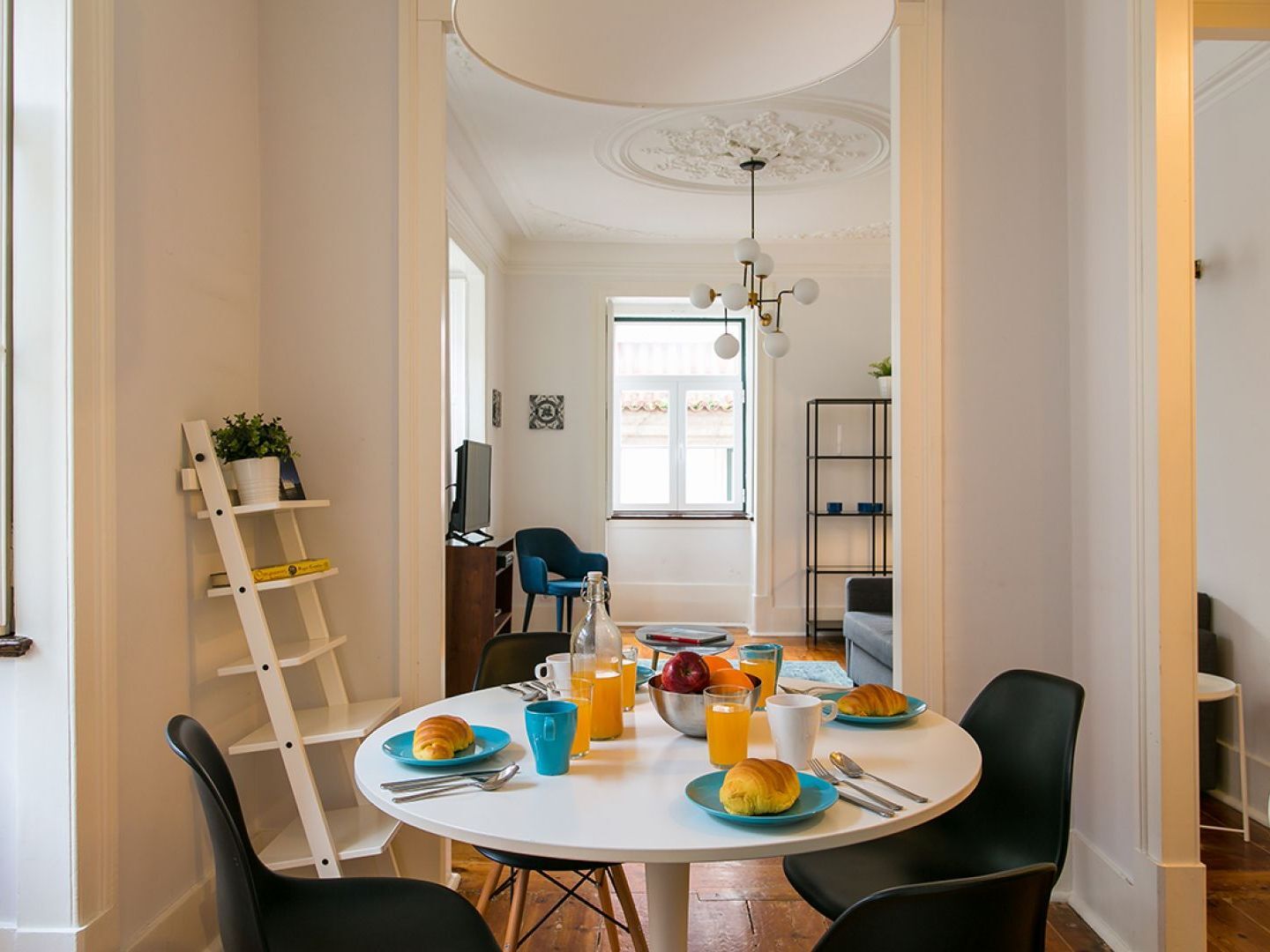 Joivy Splendid 2Br Flat In Bairro Alto, Nearby Luis De Camoes Square Apartment Lisbon Exterior photo