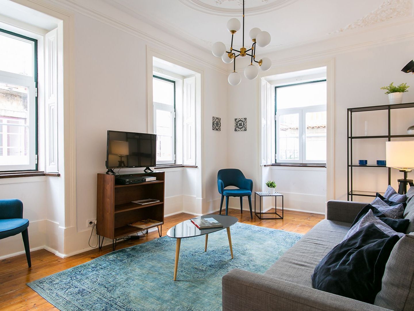 Joivy Splendid 2Br Flat In Bairro Alto, Nearby Luis De Camoes Square Apartment Lisbon Exterior photo